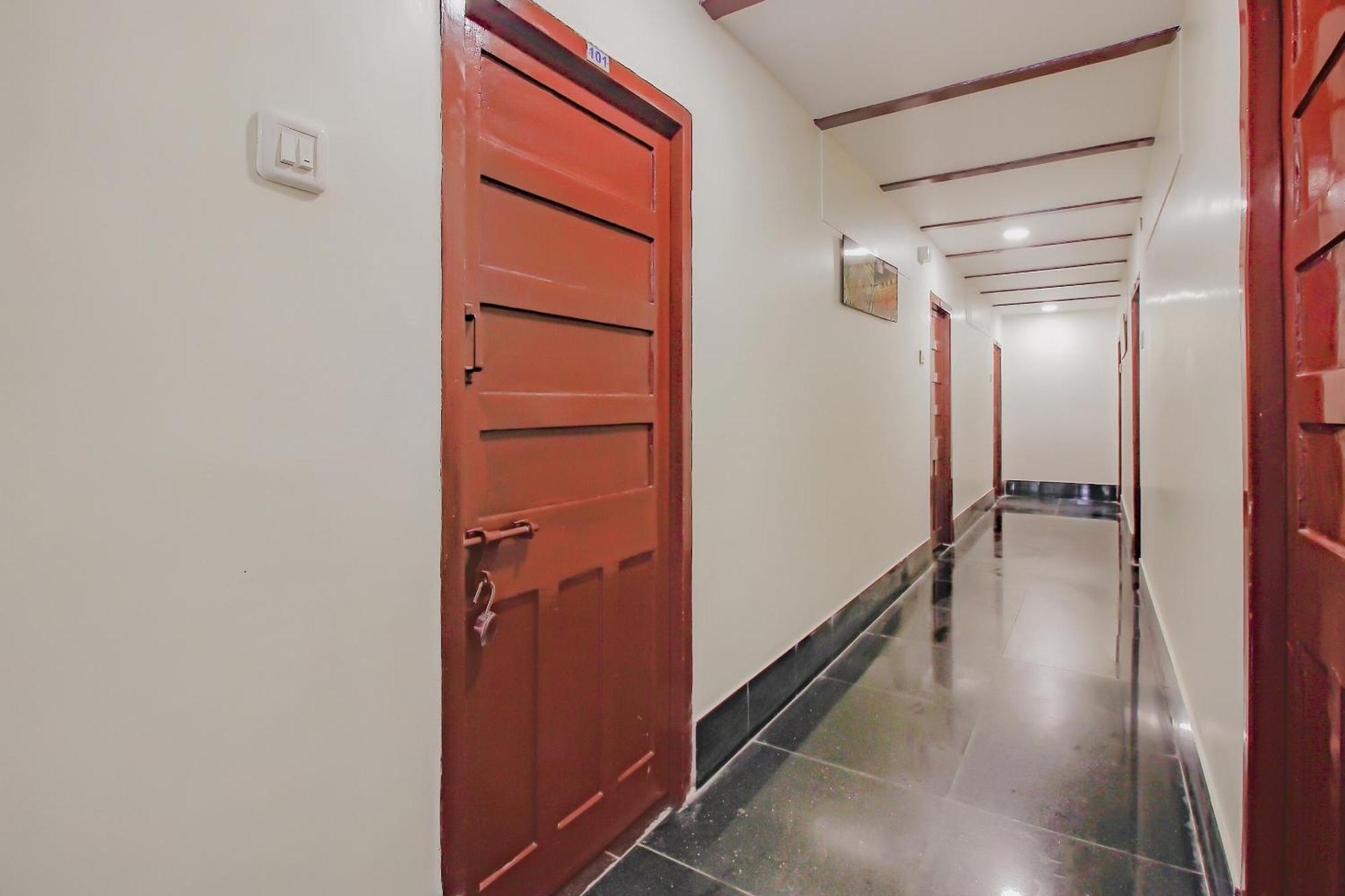 Spot On Hotel Grand Inn Warangal Dış mekan fotoğraf