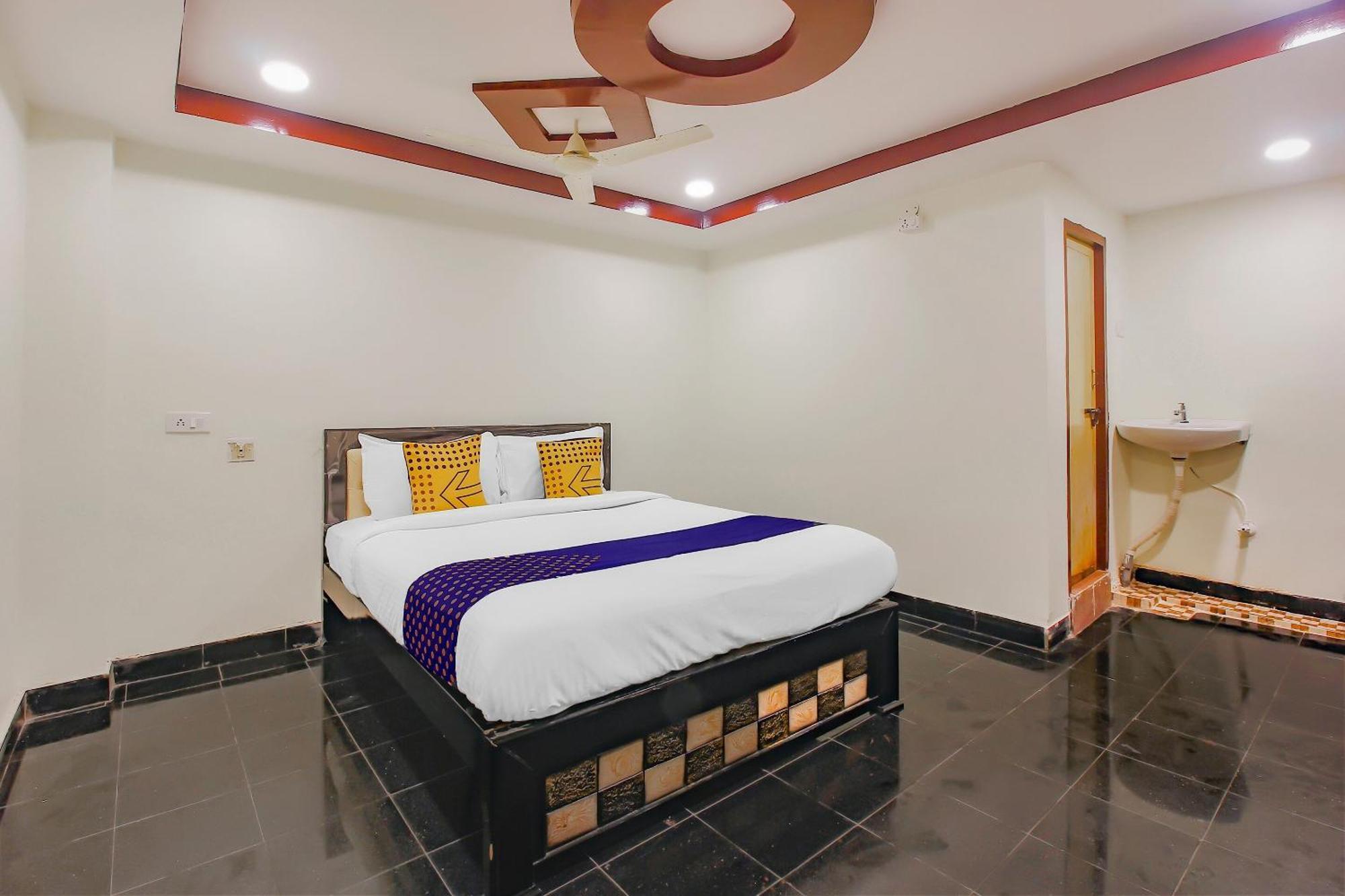 Spot On Hotel Grand Inn Warangal Dış mekan fotoğraf
